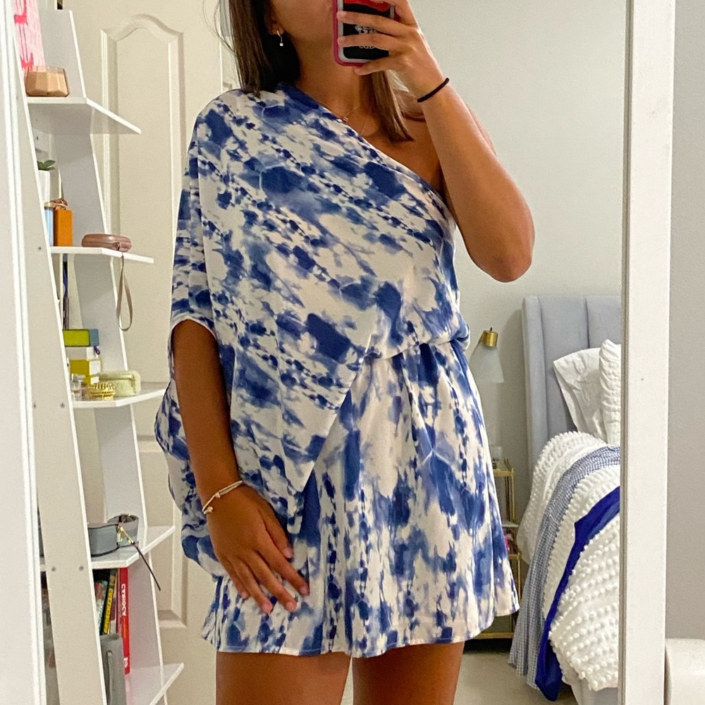 Blue and White Tie-Dye One-Shoulder Mini Dress